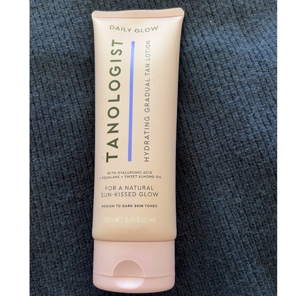 TANOLOGIST TAN LOTION - Picture 9 of 10